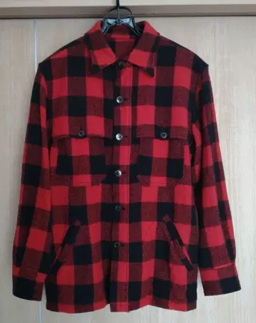 SCENE FROM VAN 매키노 크루 재킷