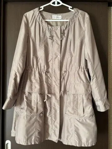 새상품급 C'EST CHIC'A 세시카 코트