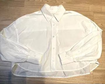 새상품급 Calvin Klein Jeans 크롭 셔츠 XS 화이트