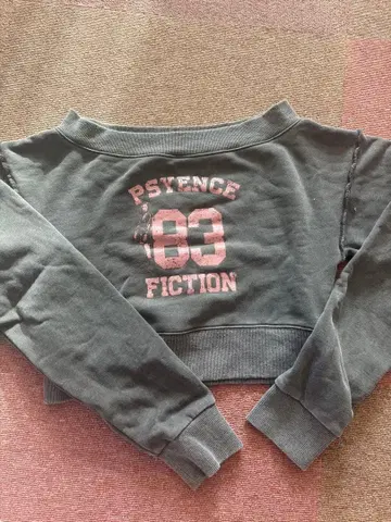 WHO'S WHO gallery 크롭 맨투맨