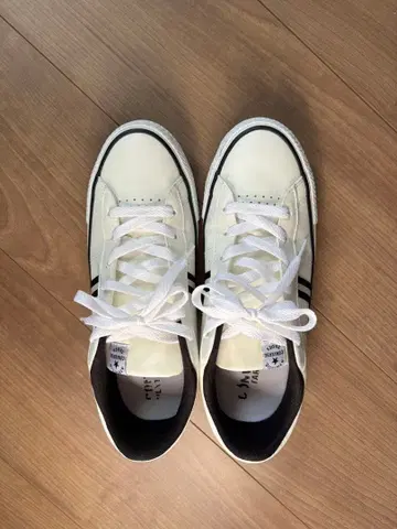 컨버스 스니커즈