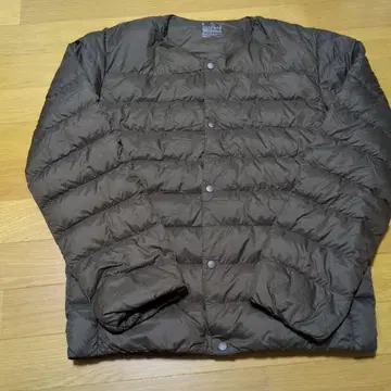 브라운 다운 자켓 M 사이즈