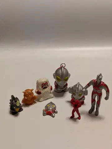 울트라맨 피규어 세트 8체