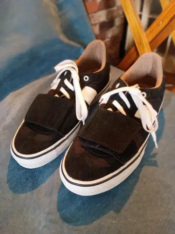 저먼 트레이너 4770F 블랙