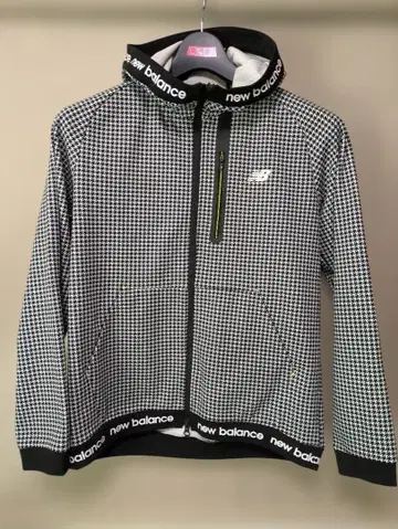 뉴발란스 후드티