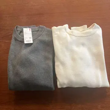 유니클로 워셔블 밀라노 리브 크루넥 스웨터 화이트 그레이