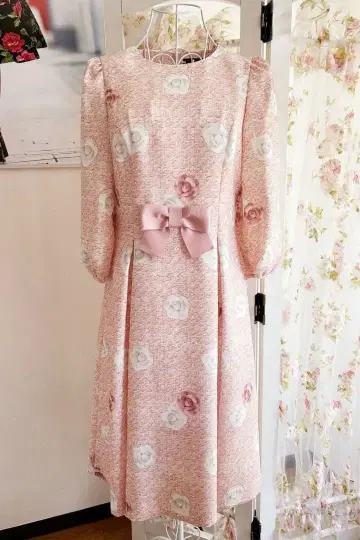 [ 새상품 ] 레어 엠즈 그레이시 인스타 게재 리본 까멜리아 원피스 핑크