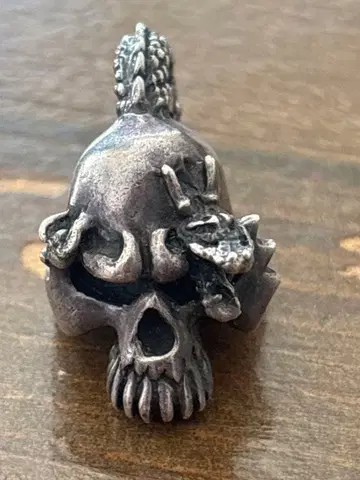 실버 스컬 x 드래곤 펜던트 탑 부속 주머니 있음