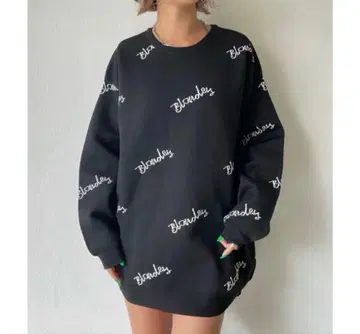 blondey 총 로고 오버 사이즈 니트