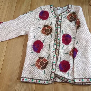 꽃무늬 자수 핑크 니트 가디건
