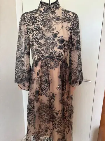 블랙 레이스 긴팔 원피스