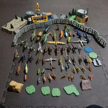 아니아와 마텔의 공룡 (일부 동물 포함) 세트