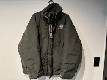 마크 곤잘레스 다운 자켓