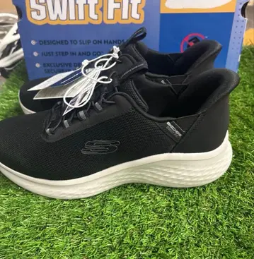 스케쳐스 남성용 스위프트 핏