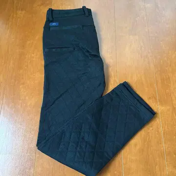 블랙 퀼팅 팬츠 드로 코드 포함