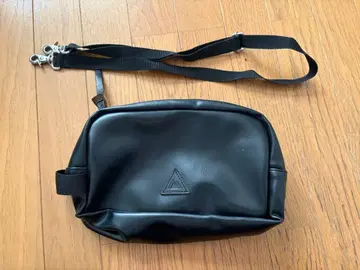 거의 미사용 일본제 인공 가죽 아노니머스 크래프츠맨 디자인 숄더백