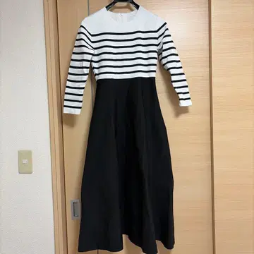 레이디 니트 원피스 JUSGLITTY