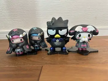 산리오 캐릭터즈 할로윈 2025 헬로키티 피규어