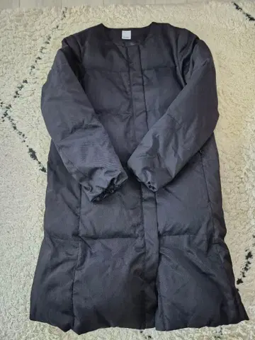 쿠라트 블랙 코트, 동 소재 머플러 포함