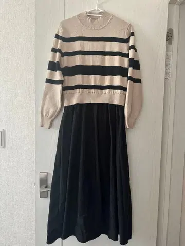 Bou Jeloud 스트라이프 니트 롱 원피스