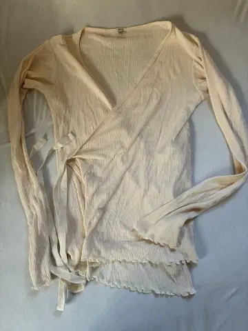 BASERANGE 아이보리 티셔츠