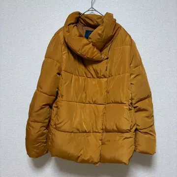 다운 자켓 긴팔 아우터 겉옷 볼륨 실루엣 방한 브라운