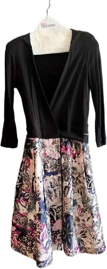 Diane von Furstenberg 꽃무늬 무릎 기장 원피스