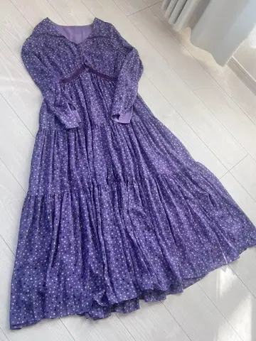 릴리 브라운 하트 무늬 퍼플 맥시 원피스