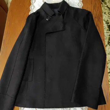 [컨디션 최상] GALERIE VIE 투모로우랜드 블랙 울 자켓