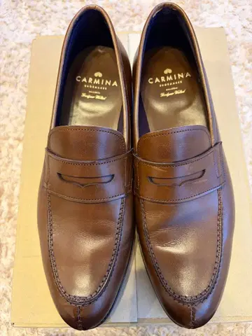 새상품급 CARMINA 브라운 코인 로퍼 8