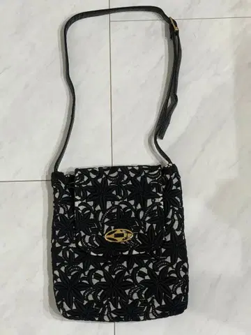 당일 발송 히메미코 블랙 꽃 무늬 숄더백