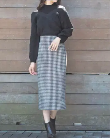 릴리안 캐럿 가죽 트리밍 체크 타이트 스커트