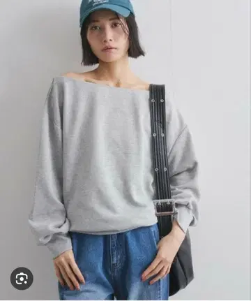 VICKY 비키 오프숄더 풀오버