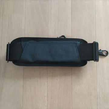 BRIEFING 네이비 숄더 스트랩