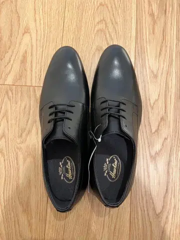 [ 미사용 새상품 ] Hawkins 블랙 레이스업 슈즈 플레인 블랙