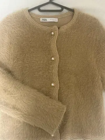 ZARA 베이지 퍼 가디건 긴팔