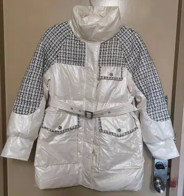 90% 다운 광택 원단 트위드 절개 코트