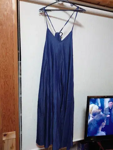 네이비 스트랩 포함 살로펫 ina