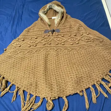 브라운 후드 부착 니트 판초