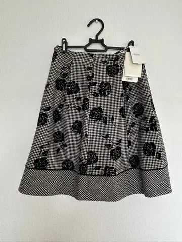 엠즈 그레이시 38 플레어 스커트