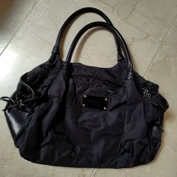 kate spade 블랙 나일론 핸드백