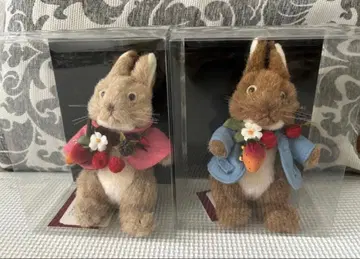 새상품 핑크하우스 피터래빗 콜라보 봉제 인형 코사지 2