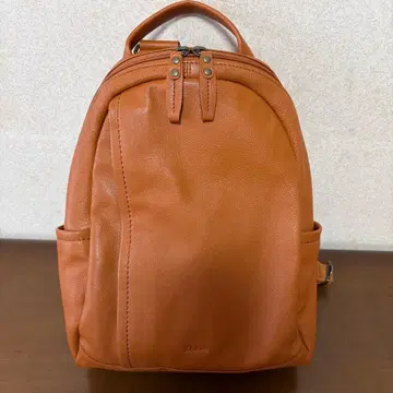 Dacota 파렐 카멜 컬러 가죽 백팩