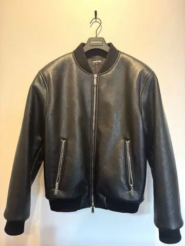 [ 미사용 새상품 택 없음 ] DSQUARED2 봄버 자켓 블랙 56