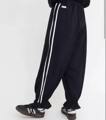 I am I in fact - 저리 팬츠