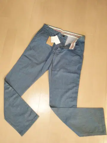 남성용 슬랙스 뒷 포켓 디자인 택 포함 새상품