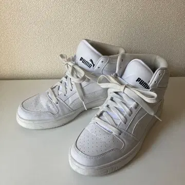 PUMA 화이트 하이컷 스니커즈