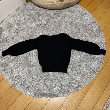 새상품급 LAGUNAMOON 볼륨 슬리브 니트 블랙