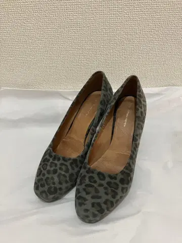 DRIES VAN NOTEN 레오파드 펌프스