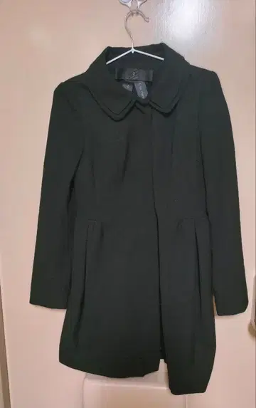 블랙 컬러 롱 코트 A라인 둥근 카라 여성용